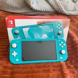Nintendo Switch Lite Turquoise (Lightly Used)